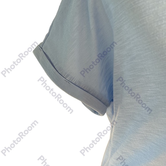 Lilly Pulitzer Luxletic Top Bryana Tee Size XS Summer Blue Lightweight T-Shirt - Picture 2 of 6